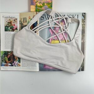 lululemon free to be wild bra * Wild size 6